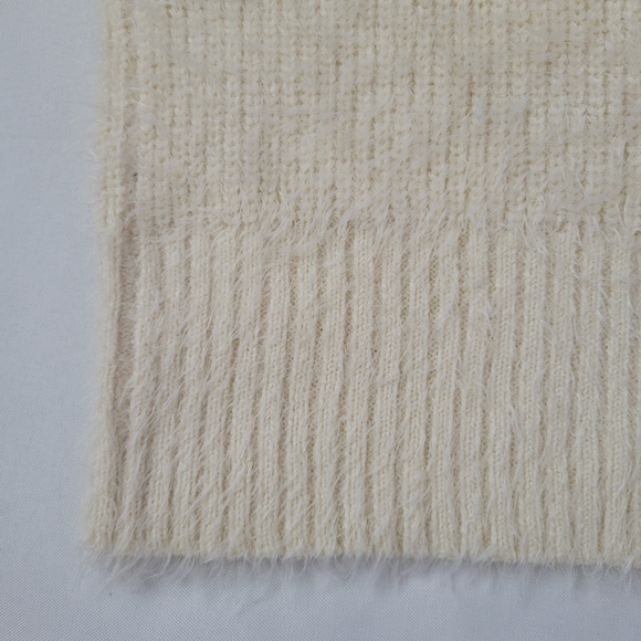 Women's Fuzzy Soft Ivory Crop Top Sweater - Picture 5 of 10